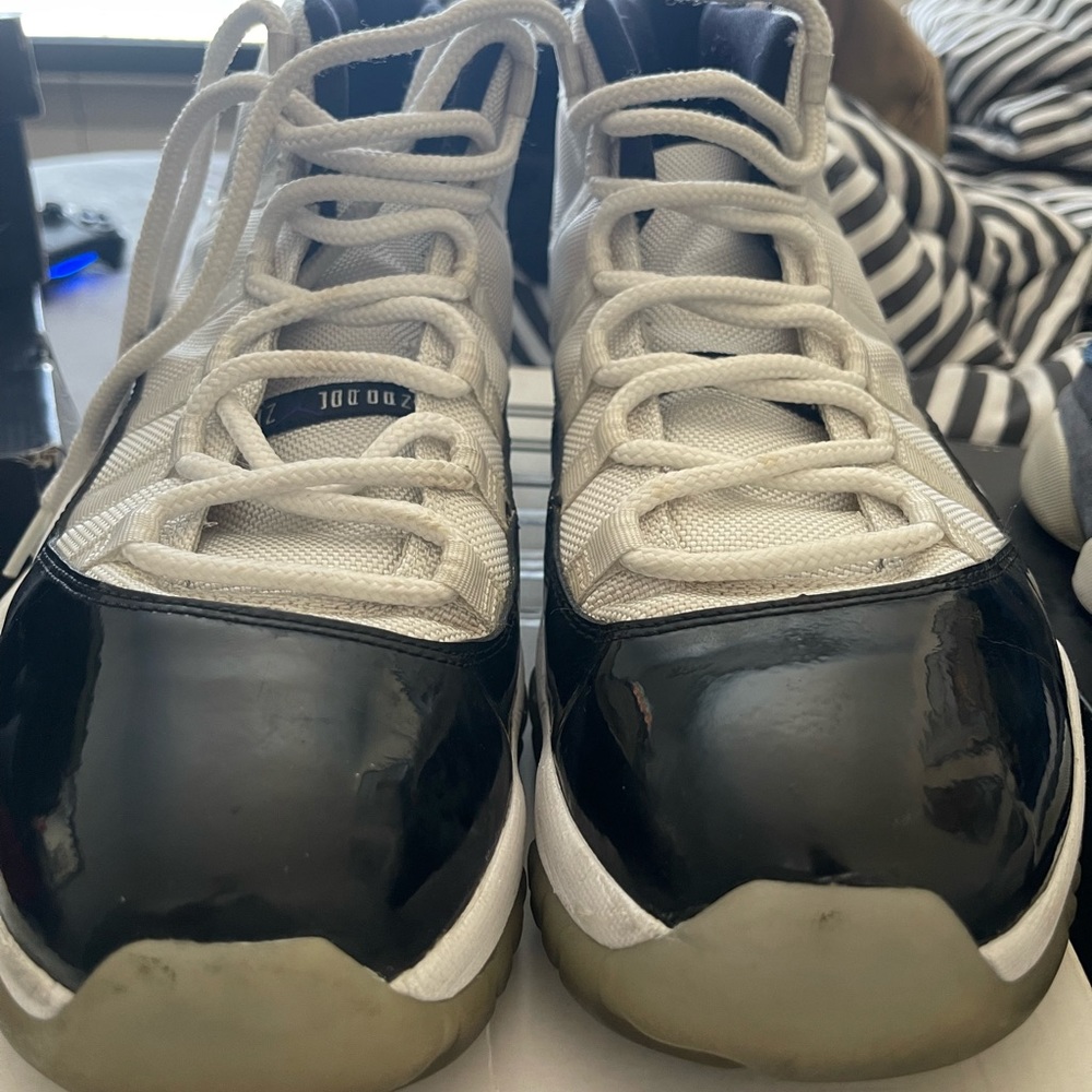 Air Jordan 11 Concord